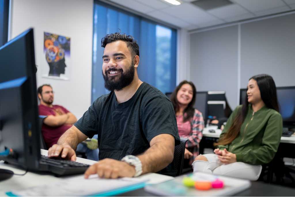 CDU VET Students in Computer Lab